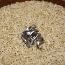 Load image into Gallery viewer, Tentacle Ring