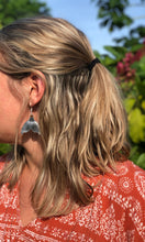 Load image into Gallery viewer, Whale Tail Hooks