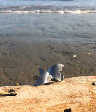 Load image into Gallery viewer, Whale Tail Ring