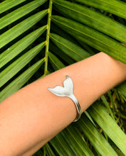 Load image into Gallery viewer, Whale Tail Cuff Bracelet
