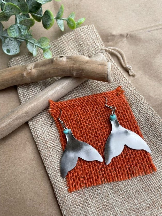 Whale Tail Hooks